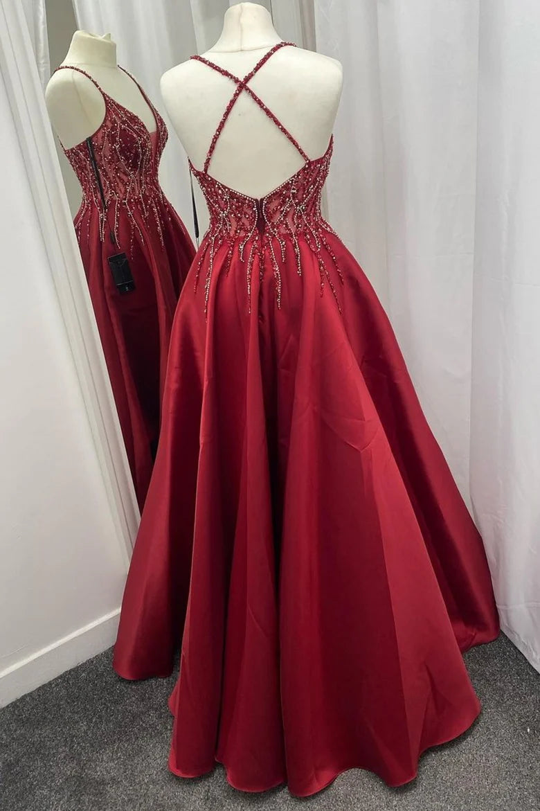 Vestido de fiesta de satén con cuentas, escote en V y espalda descubierta